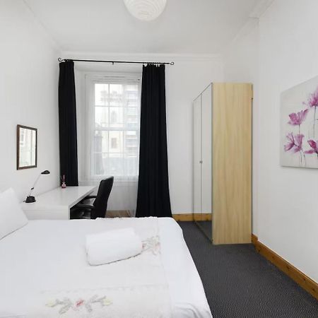 Joivy 3 Bed Flat In Old Town, Close To Grassmarket Edinburgh Exterior photo
