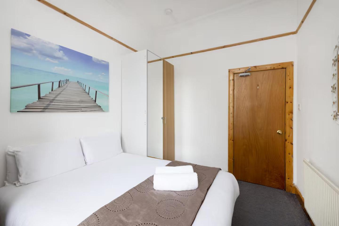 Joivy 3 Bed Flat In Old Town, Close To Grassmarket Edinburgh Exterior photo