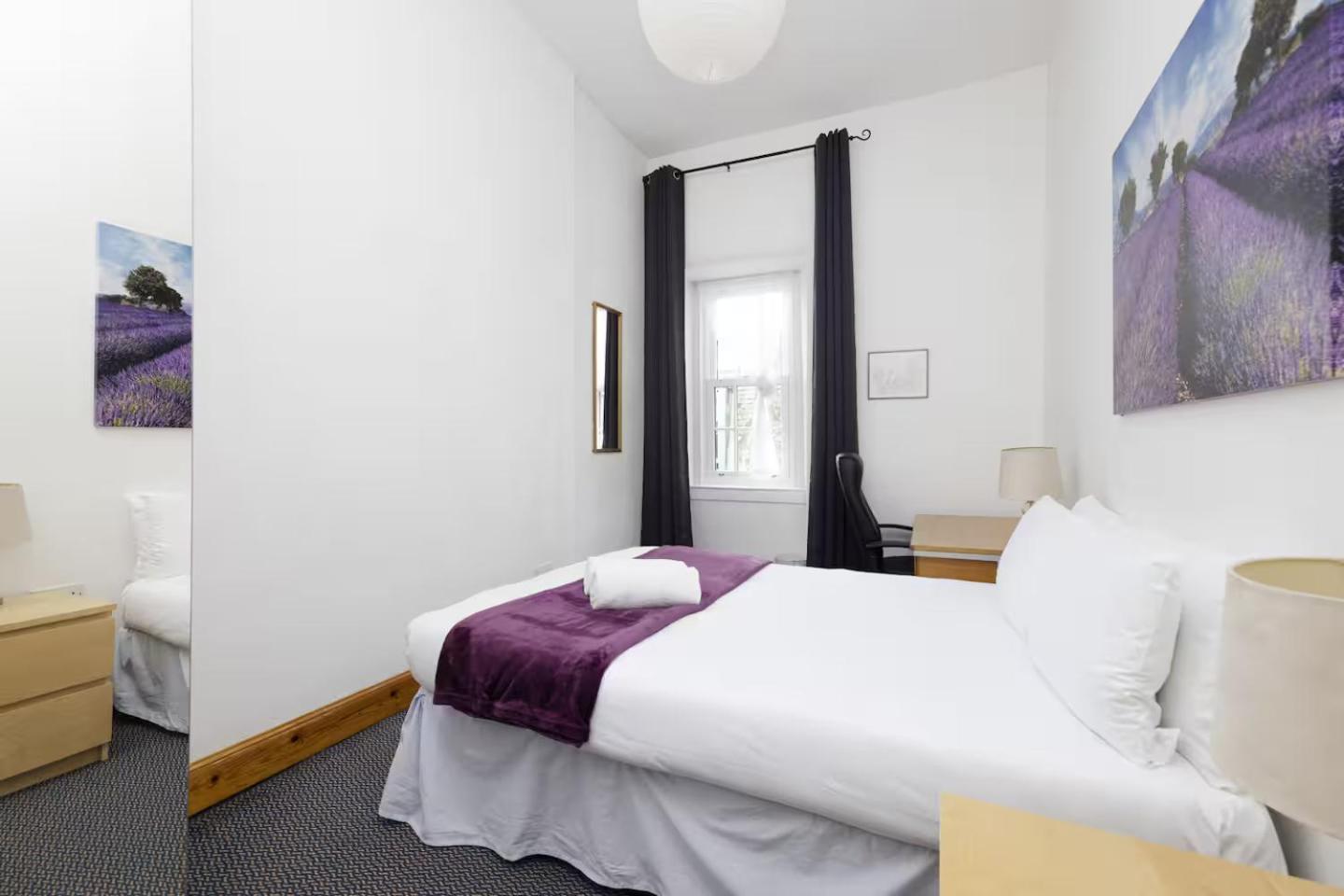 Joivy 3 Bed Flat In Old Town, Close To Grassmarket Edinburgh Exterior photo